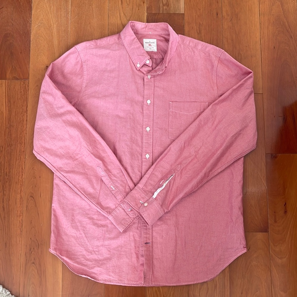 EUC Gap Red Men’s Modern Oxford Shirt Size XL